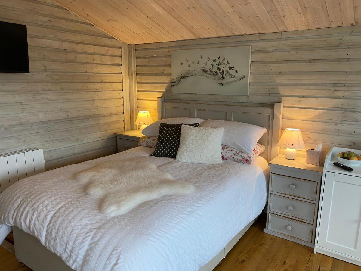 Adorable Cabin In The Countryside Port Laoise Exteriör bild